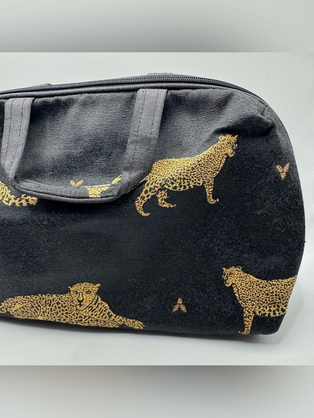 VTG Womens Leopard Print Black Zipper Travel Case with Pouch Set Maximalist